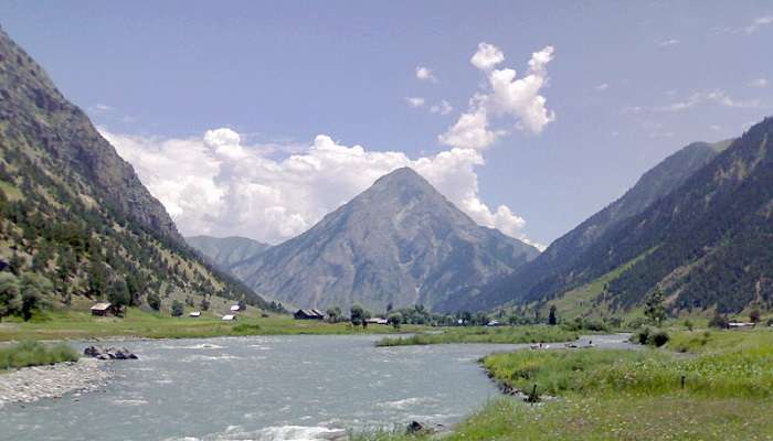 If Kashmir is the paradisiacal crown of India, Gurez Valley would be its most precious jewel