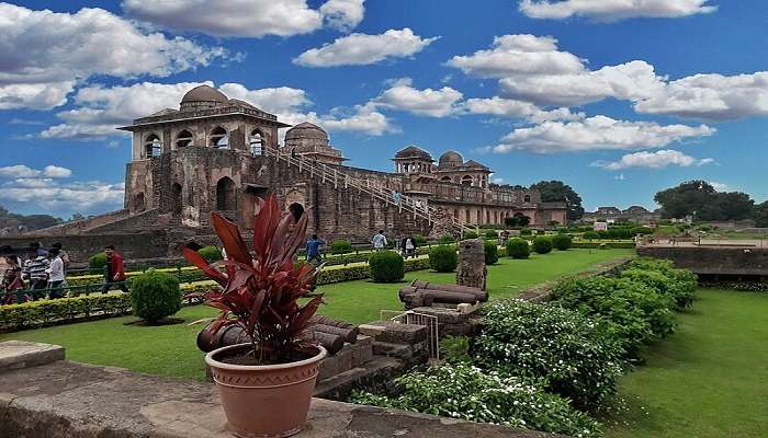 Places to visit in Mandu