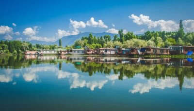 Srinagar is the capital of Jammu and Kashmir