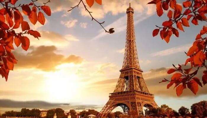 autumn season in paris