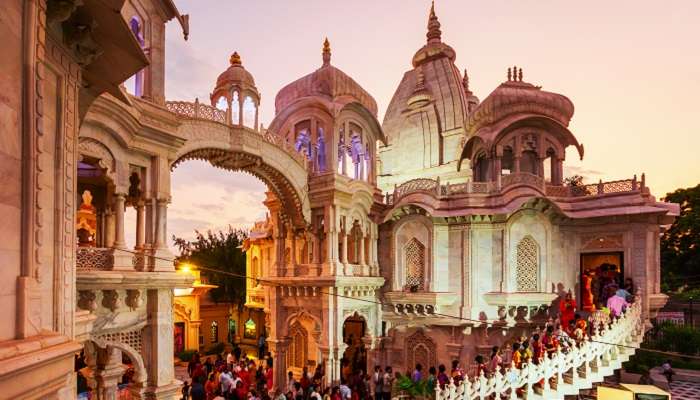 An outer view of Sri Krishna Balaram Mandir, one of the best places to visit in Uttar Pradesh