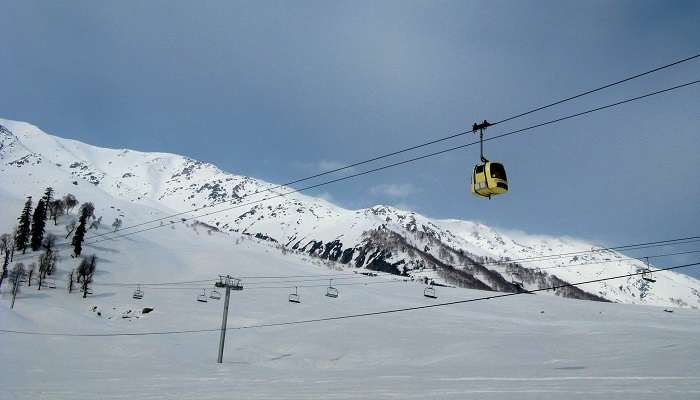 Cable car ride in winter in Kashmir