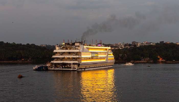 A breathtaking view of Mandovi River Cruise, one of the best cruises in Goa