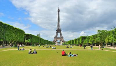 Eiffel tower is the amazing place to visit