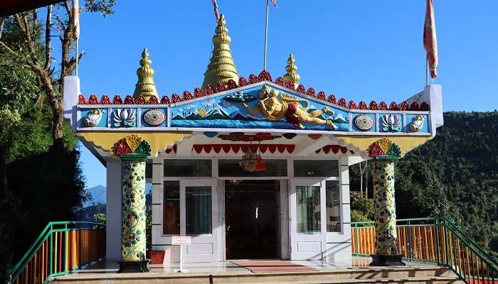 मंदिर कंचनजंगा पहाड़ी