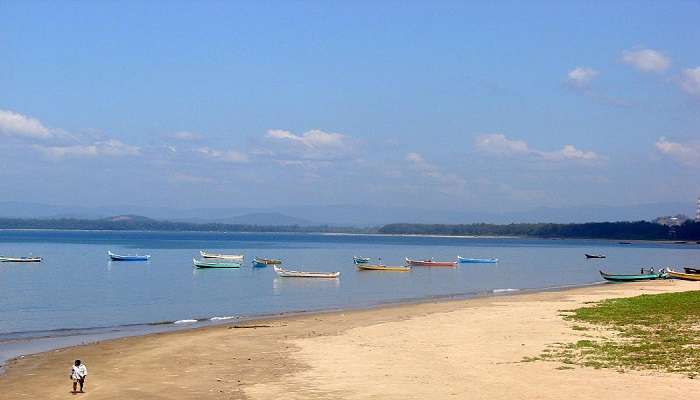 karwar is the off-beat places to travel in karnataka on the next holiday.
