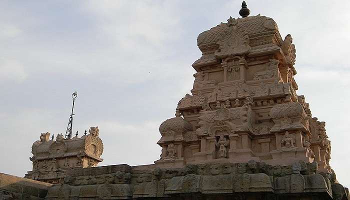नंबू नयागियाम्मन मंदिर रामेश्वरम में घूमने के लिए सबसे प्रसिद्ध स्थान है