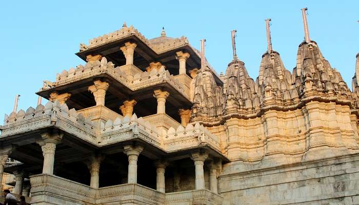 राजस्थान के पाली में कई प्रसिद्ध मंदिर है