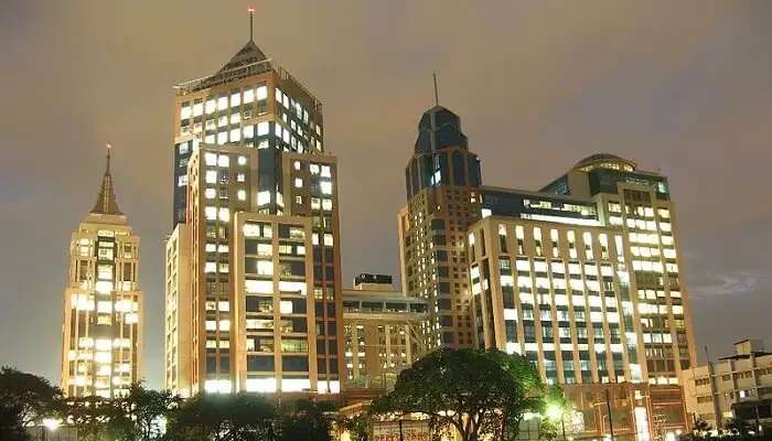 यूबी सिटी मॉल बैंगलोर दर्शनीय स्थल में सबसे प्रसिद्ध स्थान है