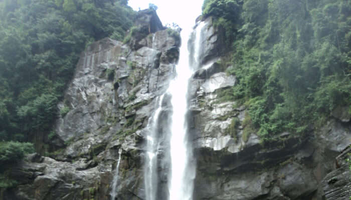 Aberdeen Falls in Sri Lanka