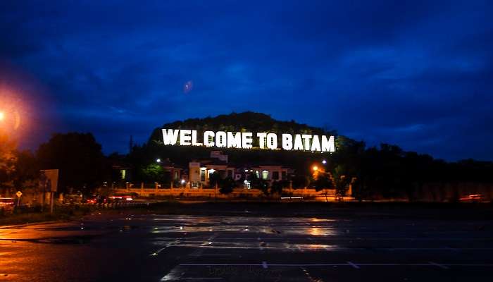 Embark on a picturesque getaway at Batam, one of the best short trips from Singapore. 