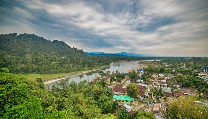 Beautiful Kameng River, Bhalukpong, Arunachal Pradesh