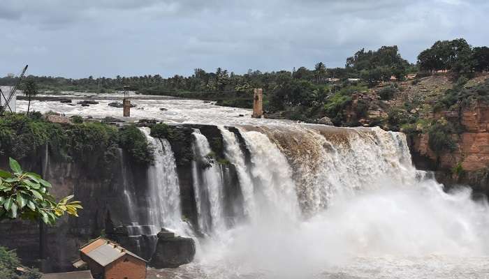 Chitrakoot Waterfalls