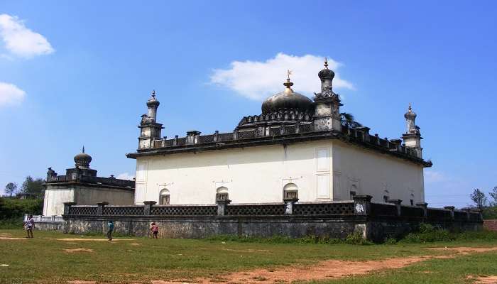 A haunting beauty, the Raja's Tomb is one of the top places to visit in Coorg in July.