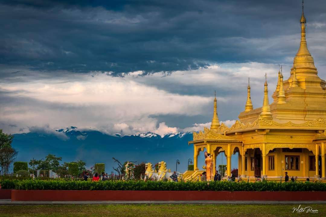  Golden Pagoda Of Namsai