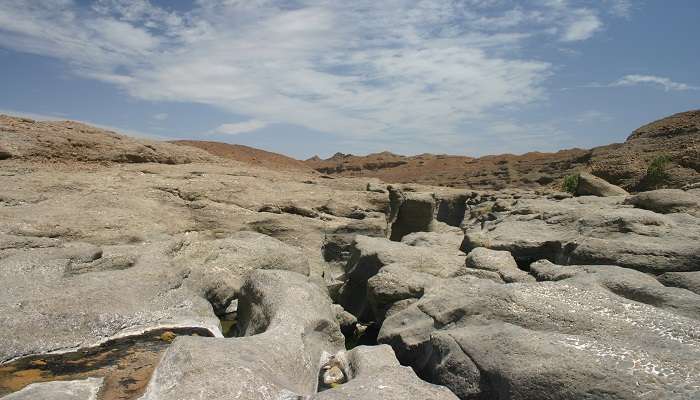 Hatta Rock Pools, one of the tourist places in Dubai