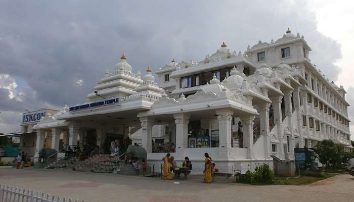 A glorious view of Iskcon temple