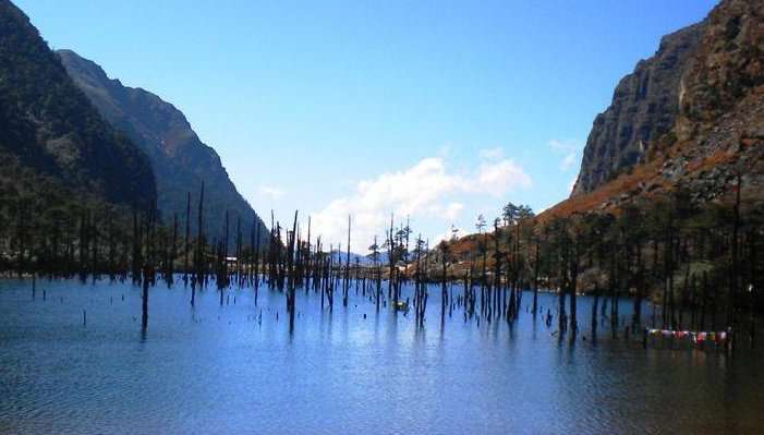 Shungetser Lake( Madhuri Lake), places to visit in Arunachal Pradesh