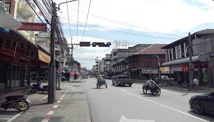 Morning view of Mae Sot Market