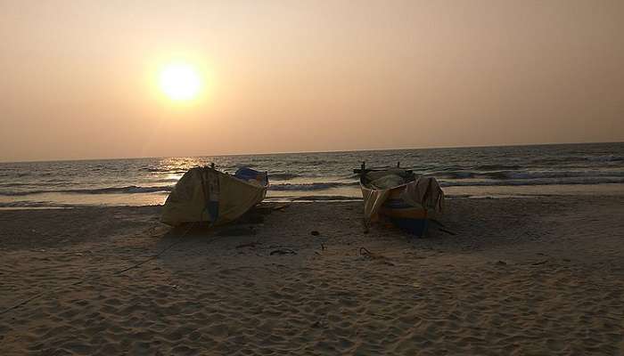 Mangalore Mukka Beach, places to visit in Karnataka In winter.