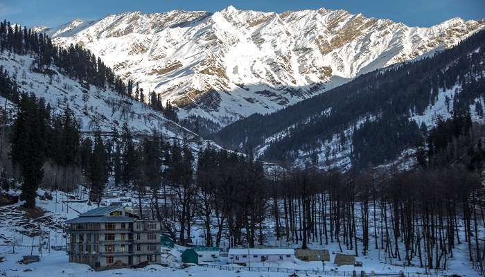 Manali is one of the top most honeymoon places in India in July as it is a beautiful hill station