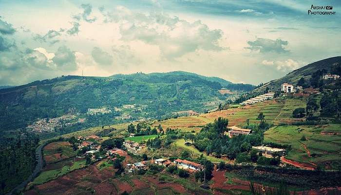 Ooty is one of the tourist places in South India during summer 