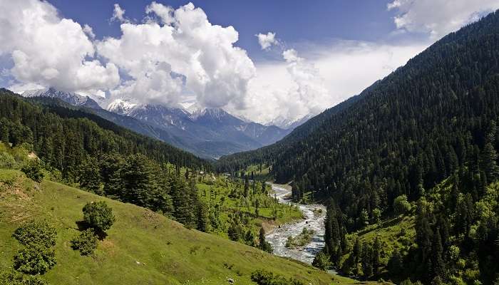 An offbeat hill station, Pahalgam is one of the prettiest honeymoon places in August in India.