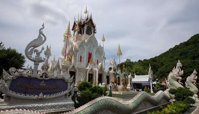 Phrathat Chimphli Phra Setthi Nawakoti at Khoi Temple, Phetchaburi