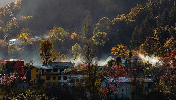 A mesmerisinf view of Pithoragarh which is one of the beautiful hill stations near Uttar Pradesh
