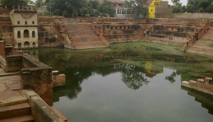 The water reservoir at the Potara Kund in Mathura.