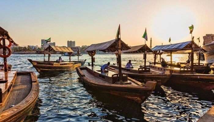 TRADITIONAL ABRA RIDE ON DUBAI CREEK: