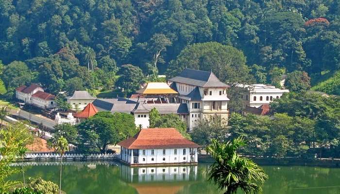 Royal Palace of Kandy, among Sri Lanka tourist places