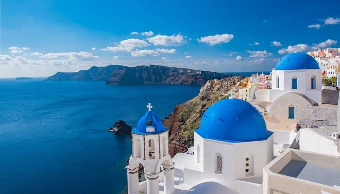 Santorini, places to visit in August in the world