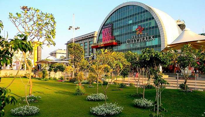 Explore Select Citywalk in Delhi, one of the most popular tourist places in Delhi
