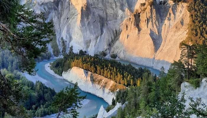 Swiss Grand Canyon, places to visit in Switzerland in winter