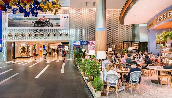 Raffles City- Fashion-f0rward mall in Singapore