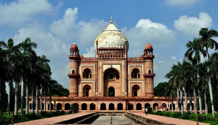 Visit the stunning view of the Tomb of Safdarjung, one of the best tourist places in Delhi