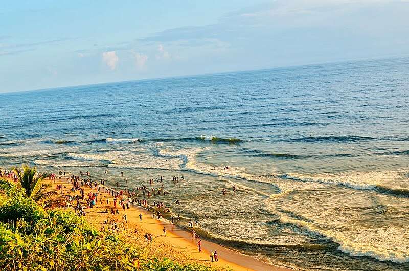 places to visit in Trivandrum- Varkala Beach 