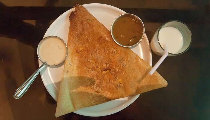 Fresh Dosa at one of the best restaurants in Bangalore