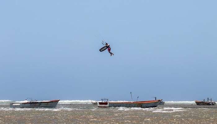 Things to do in Mauritius- Go Parasailing 