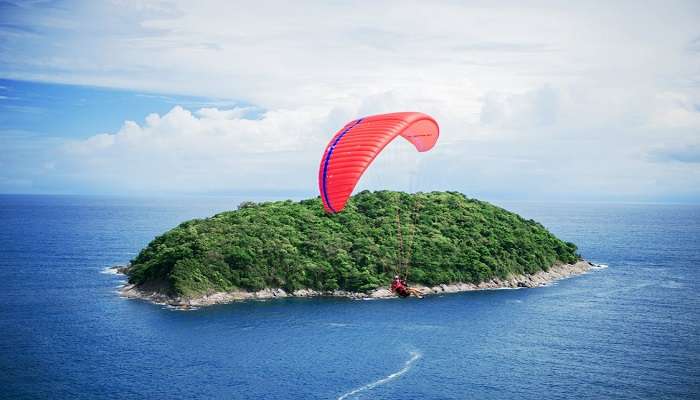 Parasailing in andaman