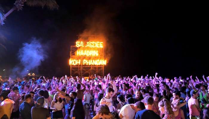 Attend the full moon parties at Koh Phangan and have a gala time.