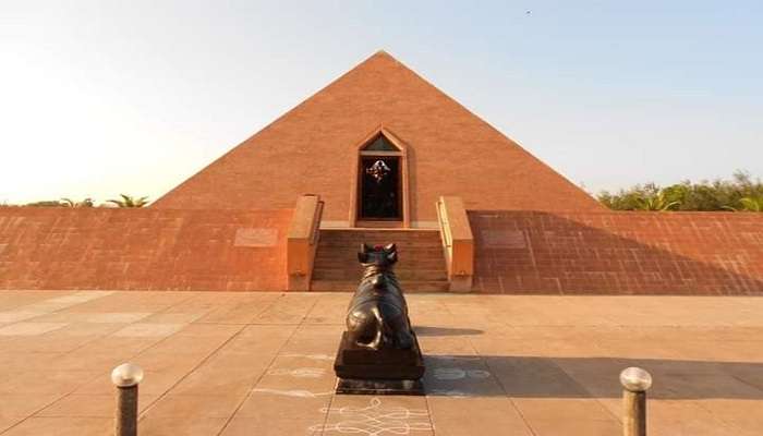 Sri Karneshwar Nataraja Temple  is another stunning place to visit in Pondicherry