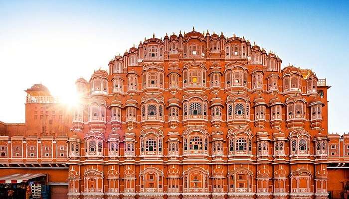 explore the various sites in jaipur in monsoon to enjoy its beauty.