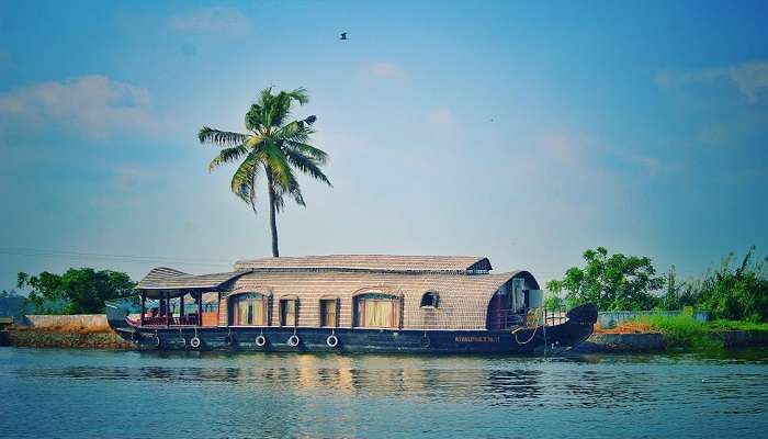 Chunnambar Boat House is an amazing places to visit in Pondicherry