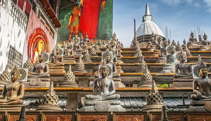 Buddha statues in the lotus position at famous Buddhist temples in Sri Lanka