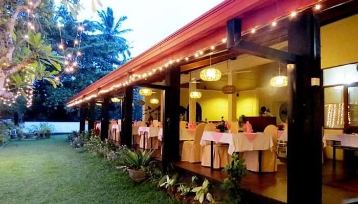 “Elegant seating arrangement at Golden Grill Restaurant”