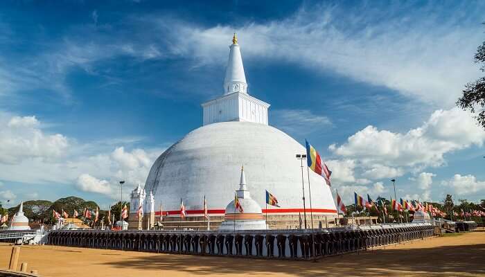 Stupa at one of the must-visit Buddhist temples in Sri Lanka