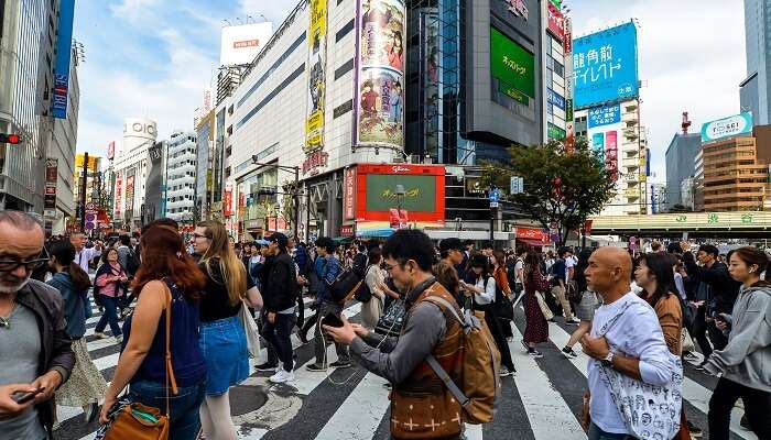 Being aware of your surroundings is one of the essential safety tips for solo traveling