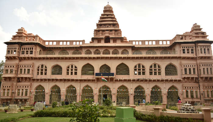 Front view of Chandragiri Fort, one of the top places in Tirumala for people who want to explore the ancient monument